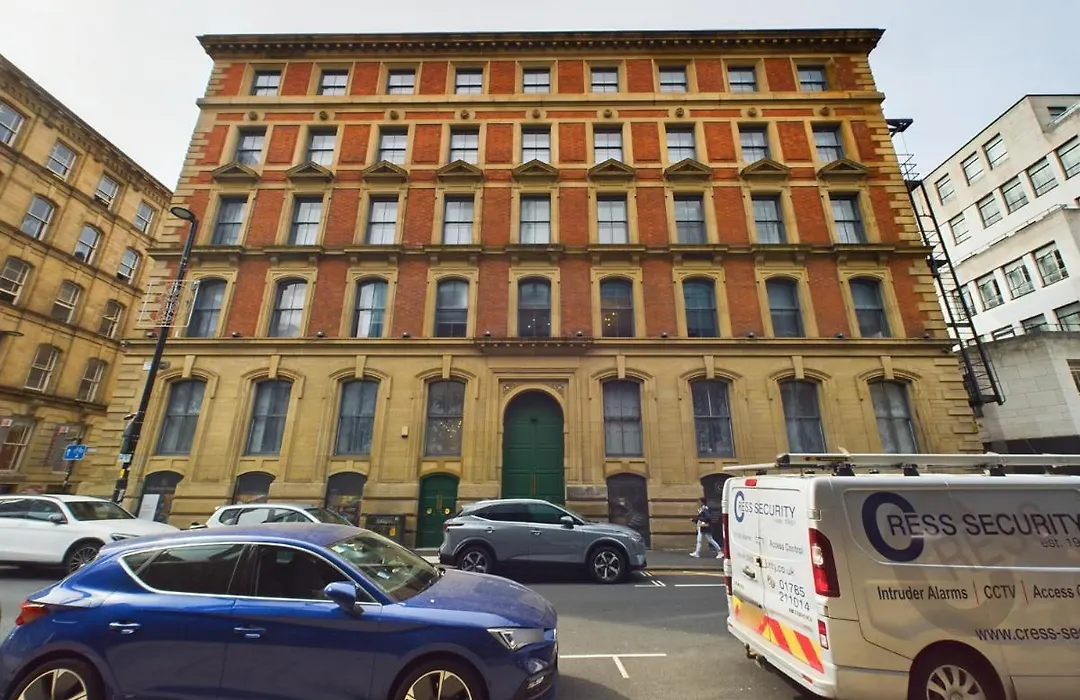Classy 2Bedroom City Centre Apt-1